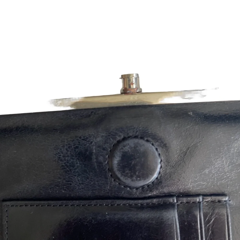 HOBO Black Genuine Leather Clutch Wallet. Like new condition. Very nice.
